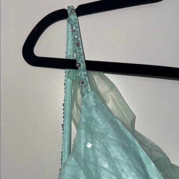 NWT | Mac Duggal 67565 Mint V-Neck Tulle Ballgown with Embellished Belt Size 2 - Picture 12 of 14